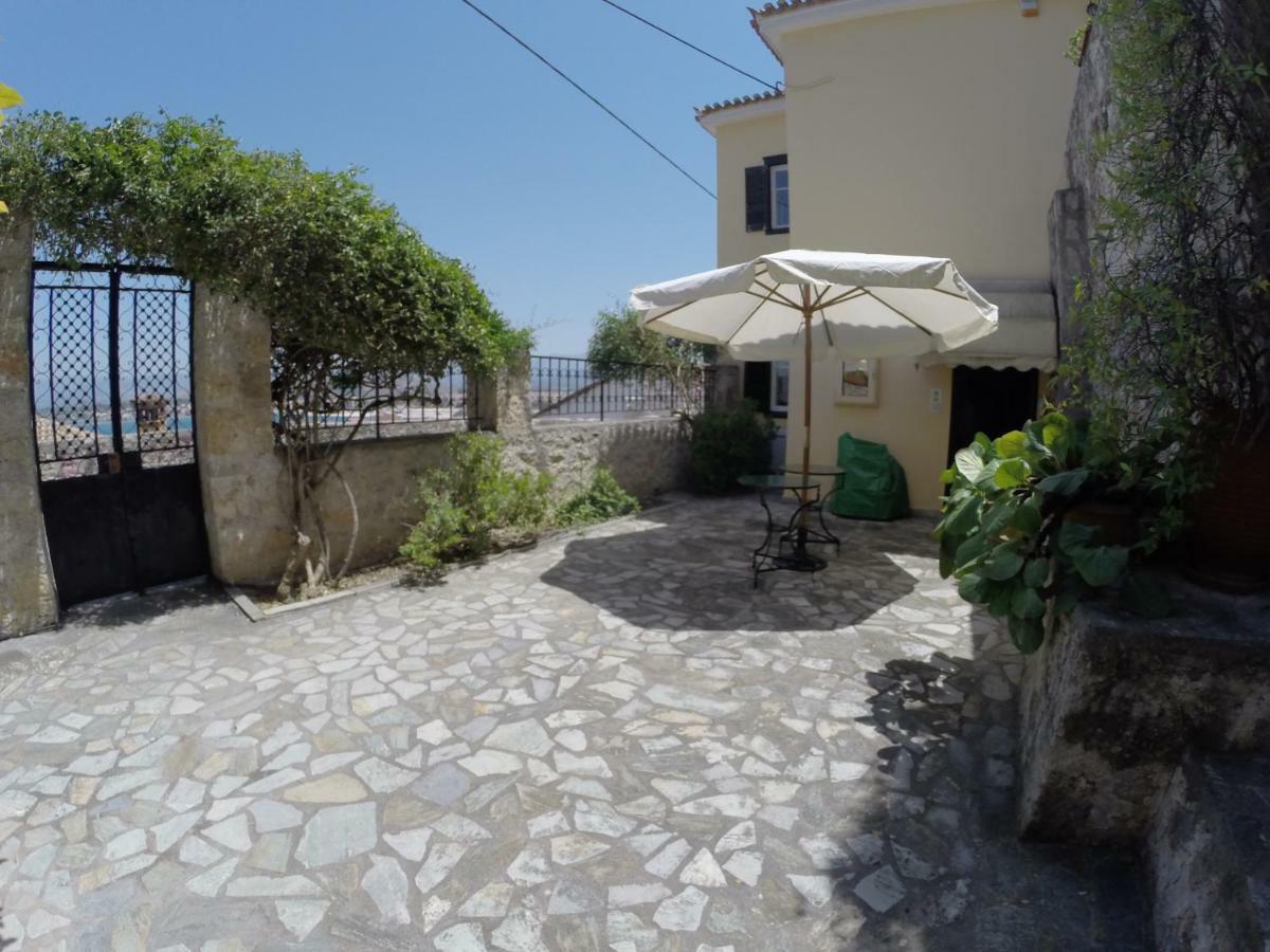 Magic Yard House At Nafplio Apartment ภายนอก รูปภาพ